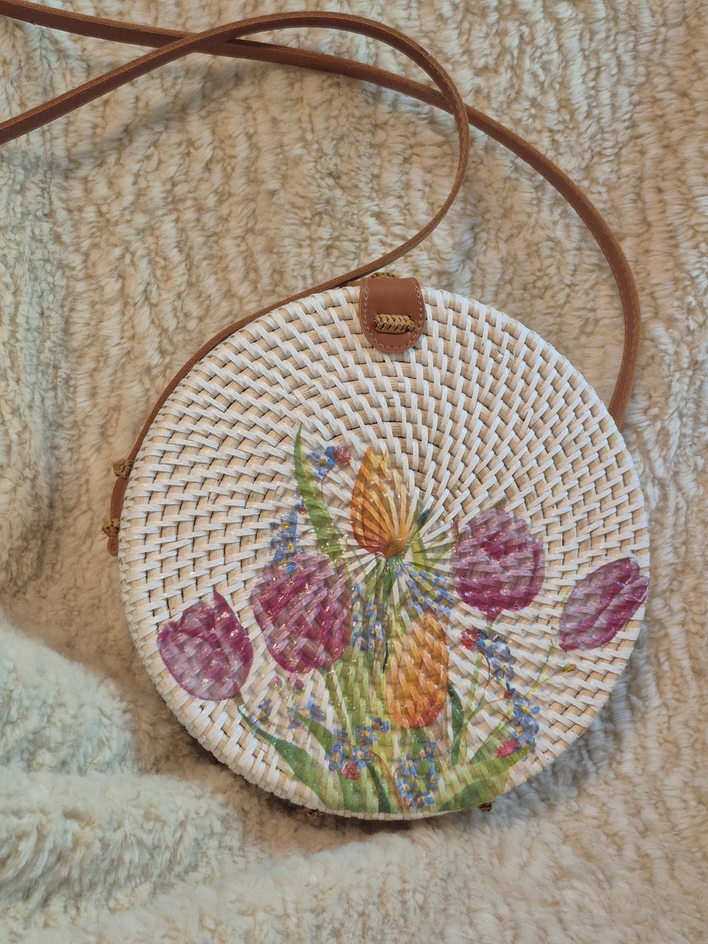 Round Woven Floral Shoulder Bag - White with Multicolor Floral Print